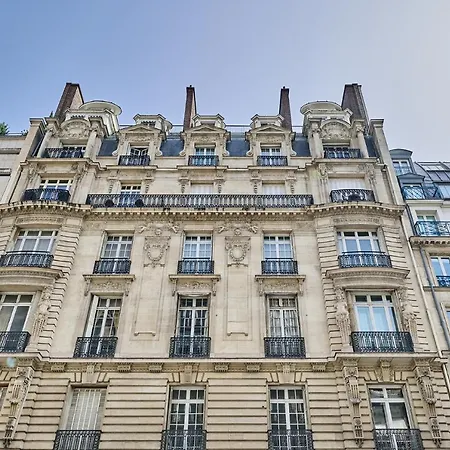 Place Vendome By Studio Prestige *
